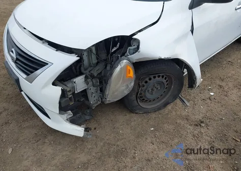 2014 Nissan Versa 1.6 Sv z USA, uszkodzony, nr VIN 3N1CN7AP1EL819776